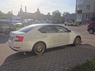 2016 Skoda Octavia III (A7), белый, 750000 рублей, вид 3