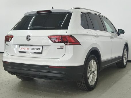 2018 Volkswagen Tiguan II, белый, 2239000 рублей, вид 5