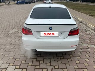 2008 BMW 5 серии 525i V (E60/E61) Рестайлинг, белый, 1000000 рублей, вид 3
