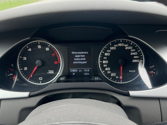 2011 Audi A4 IV (B8), красный, 900000 рублей - вид 5