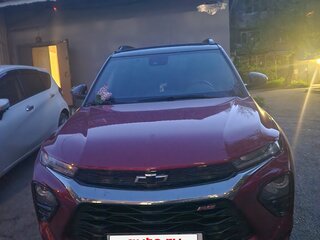 2019 Chevrolet TrailBlazer III, красный, 2150000 рублей, вид 3