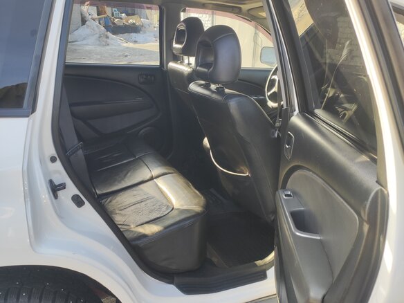 2003 Mitsubishi Outlander I, белый, 690000 рублей - вид 19