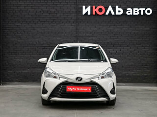 2019 Toyota Vitz III (XP130) Рестайлинг 2, белый, 1000000 рублей, вид 2