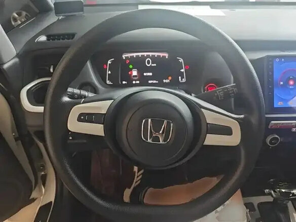 2023 Honda Fit IV Рестайлинг, белый, 1230000 рублей - вид 18