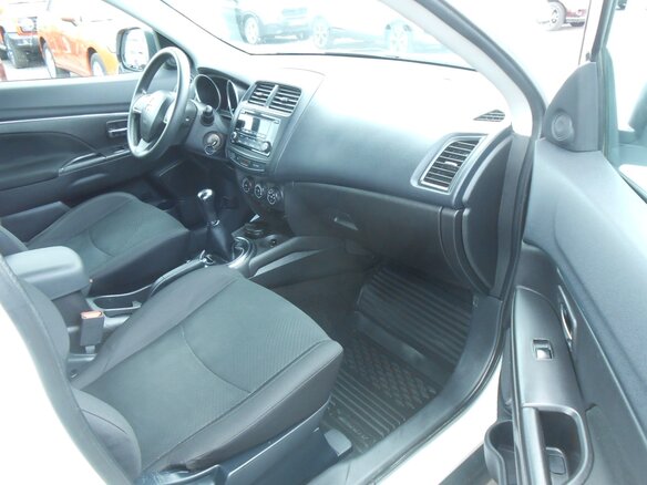 2014 Mitsubishi ASX I Рестайлинг, белый, 1350000 рублей - вид 10