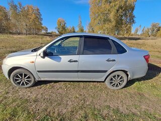 2013 Lada (ВАЗ) Granta I, серебристый, 205000 рублей, вид 4