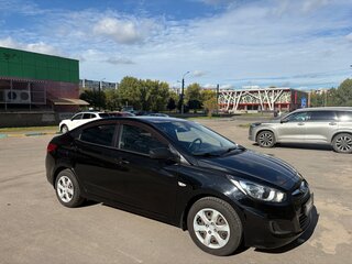 2014 Hyundai Solaris I, чёрный, 781000 рублей, вид 2