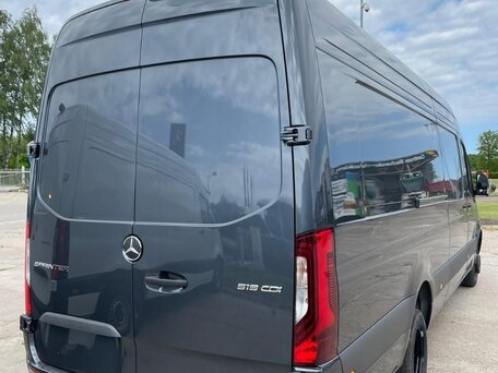 2026 Mercedes-Benz Sprinter, серый, 10000000 рублей, вид 3