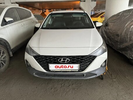 2021 Hyundai Solaris II Рестайлинг, белый, 866800 рублей, вид 2