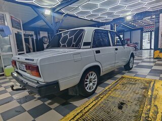 2010 Lada (ВАЗ) 2107, белый, 240000 рублей, вид 4