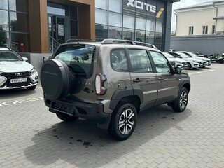 2026 Lada (ВАЗ) Niva Travel I Рестайлинг, коричневый, 1732000 рублей, вид 5