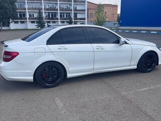2012 Mercedes-Benz C-Класс 180 BlueEFFICIENCY III (W204) Рестайлинг, белый, 1500000 рублей, вид 2