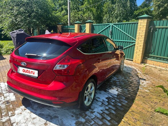 2012 Ford Focus III, красный, 805000 рублей - вид 2