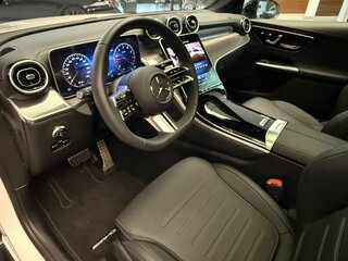 2025 Mercedes-Benz GLC Coupe 260 II (C254), белый, 7888000 рублей, вид 4