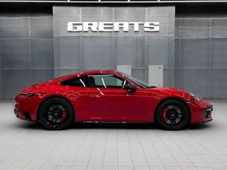2023 Porsche 911 Carrera 4 GTS VIII (992), красный, 19990000 рублей, вид 4