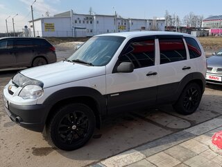 2014 Chevrolet Niva I Рестайлинг, белый, 570000 рублей, вид 4