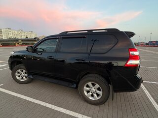 2013 Toyota Land Cruiser Prado 150 Series Рестайлинг 1, чёрный, 2850000 рублей, вид 5
