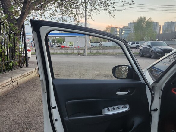 2023 Honda Fit Crosstar IV Рестайлинг, белый - вид 12