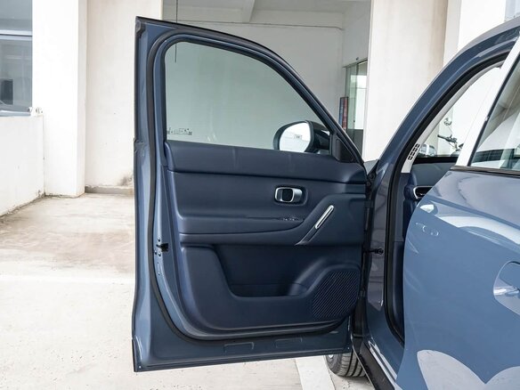2026 Leapmotor A10 39.8 kWh, голубой, 1575055 рублей - вид 21