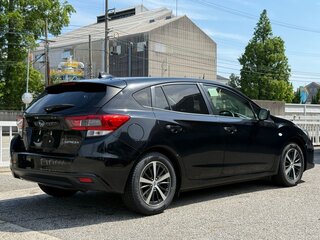 2022 Subaru Impreza V Рестайлинг, чёрный, 970999 рублей, вид 3