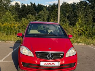 2011 Mercedes-Benz A-Класс 180 II (W169) Рестайлинг, красный, 850000 рублей, вид 2