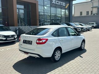 2026 Lada (ВАЗ) Granta I Рестайлинг, белый, 1126000 рублей, вид 5