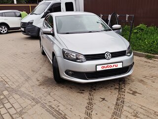 2013 Volkswagen Polo V, серебристый, 850000 рублей, вид 3