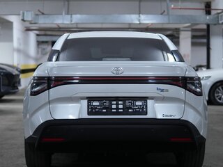 2023 Toyota bZ3, белый, 2616000 рублей, вид 3