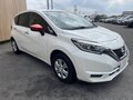 2017 Nissan Note II Рестайлинг, белый, 730000 рублей - вид 1