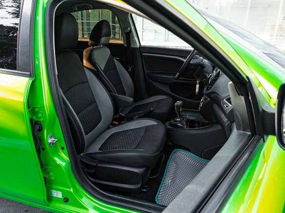 2016 Lada (ВАЗ) Vesta I, зелёный, 717000 рублей - вид 14