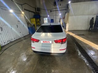 2016 Kia Rio III Рестайлинг, белый, 500000 рублей, вид 3