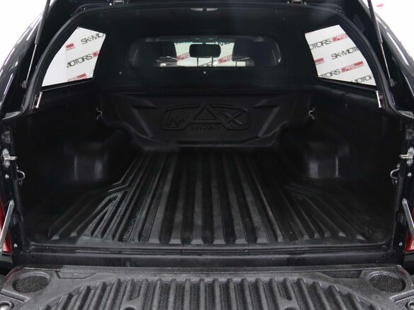 2017 Toyota Hilux VIII, чёрный, 2895950 рублей - вид 13