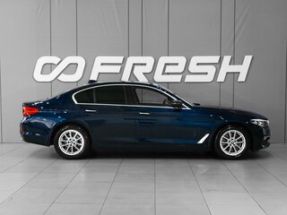 2018 BMW 5 серии 520d xDrive VII (G30/G31/G38), синий, 3098000 рублей, вид 5