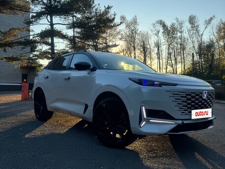 2021 Changan UNI-K iDD, белый, 2400000 рублей, вид 4