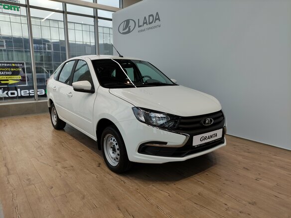 2026 Lada (ВАЗ) Granta I Рестайлинг, белый, 1017000 рублей - вид 3