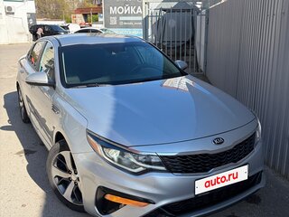 2019 Kia Optima IV Рестайлинг, серый, 1550000 рублей, вид 2