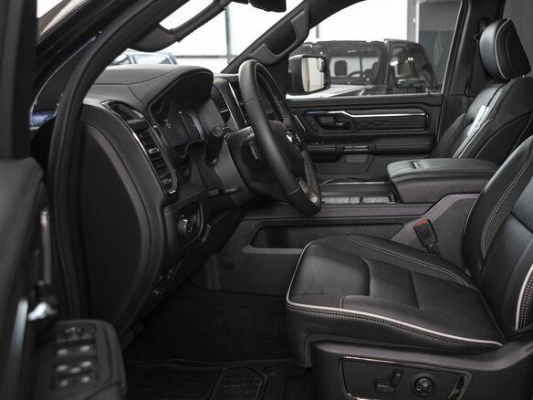 2026 Ram 1500 Crew Cab eTorque V Рестайлинг, чёрный, 11494964 рублей - вид 10