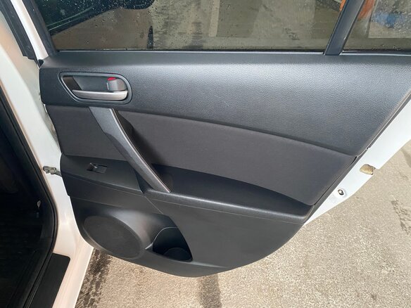 2010 Mazda 3 II (BL), белый, 950000 рублей - вид 21