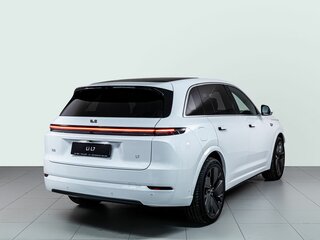 2026 Li Auto (Lixiang) L7 52.3 kWh I Рестайлинг, белый, 10590000 рублей, вид 4