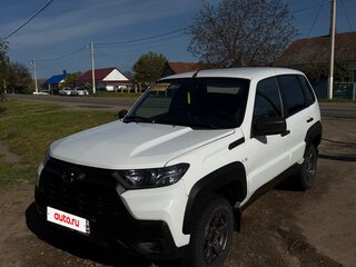 2023 Lada (ВАЗ) Niva Travel I, белый, 970000 рублей, вид 2