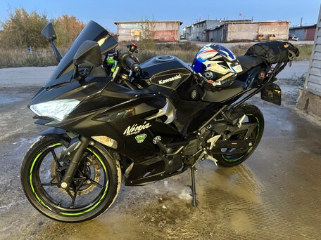 2020 Kawasaki Ninja 400, чёрный, 600000 рублей, вид 4