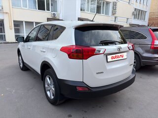 2013 Toyota RAV4 IV (XA40), белый, 1750000 рублей, вид 3