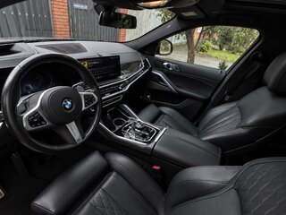 2023 BMW X6 40i III (G06) Рестайлинг, чёрный, 9500000 рублей, вид 3