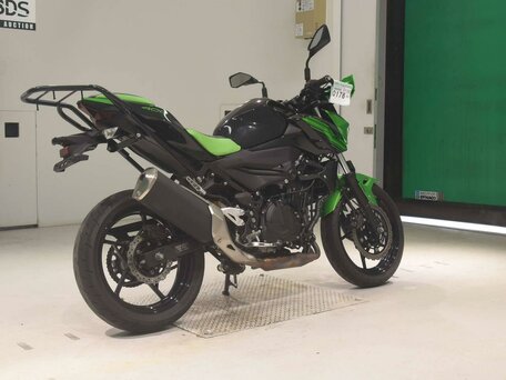 2025 Kawasaki Z 400, чёрный, 675000 рублей, вид 5