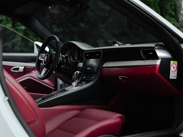 2016 Porsche 911 Carrera 4S VII (991) Рестайлинг, белый, 8049000 рублей - вид 24