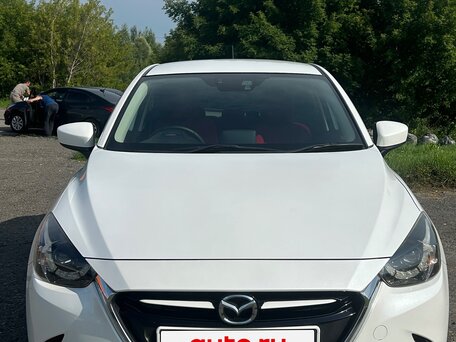 2015 Mazda Demio IV (DJ), белый, 990000 рублей, вид 1