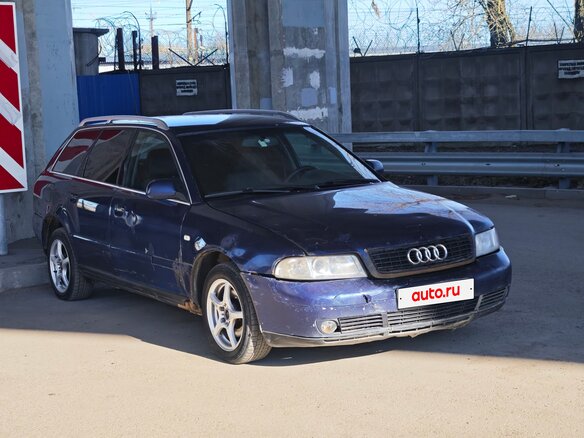 1999 Audi A4 I (B5) Рестайлинг, синий, 170000 рублей - вид 4