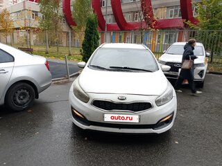 2017 Kia Ceed II Рестайлинг, белый, 410000 рублей, вид 1