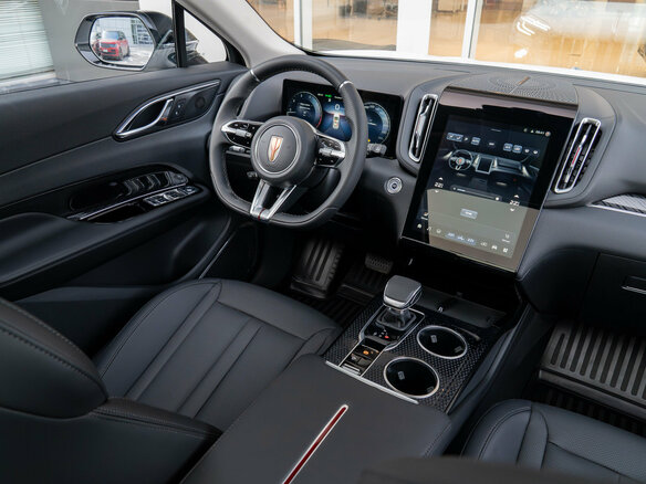 2025 Hongqi HS3, чёрный - вид 12