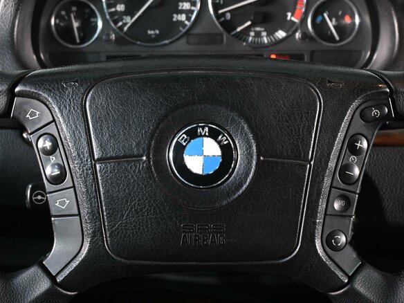 2001 BMW X5 4.4i I (E53), серебристый, 1049000 рублей - вид 12